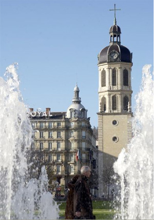 patrimoine-moderne-arrdt2-clocher-hopital-charite-l Clocher de l'Hopital de la Charité